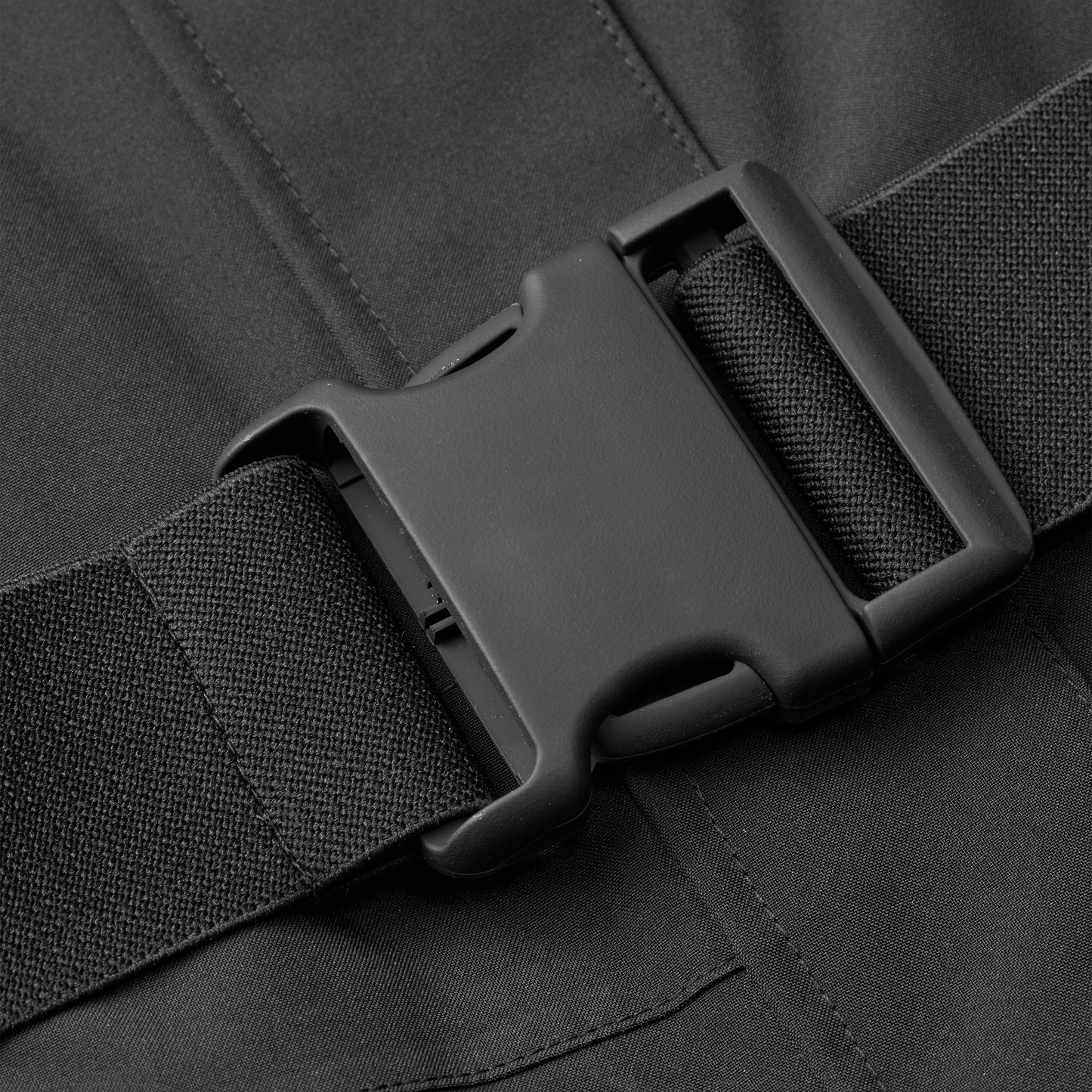 EQUES Overall Kingsland Saga